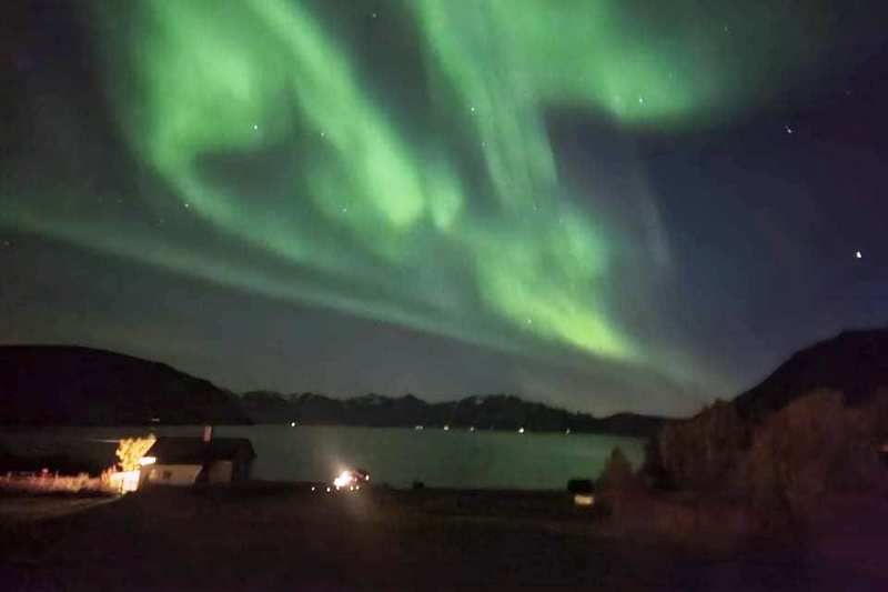 Arctic Fjordcamp Burfjord Noorderlicht