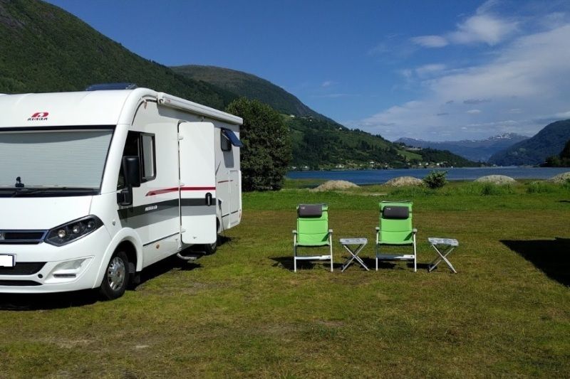 Lo-Vik Camping aan het fjord