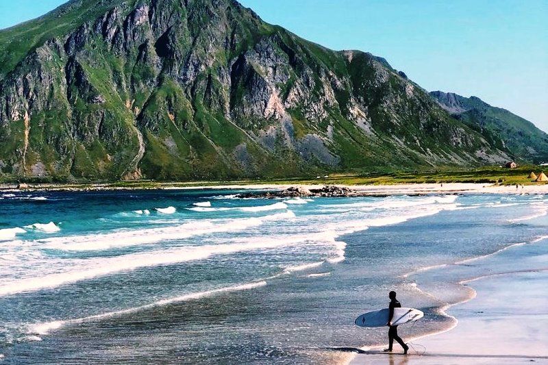 Lofoten Beach Camp Ramberg surfen