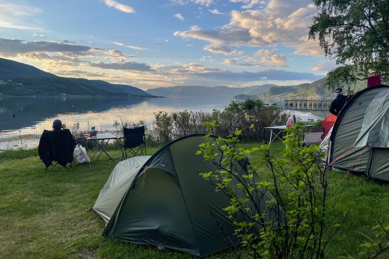 Rognan Fjordcamp tentplaatsen