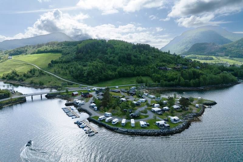 Saltkjelsnes Camping ligging