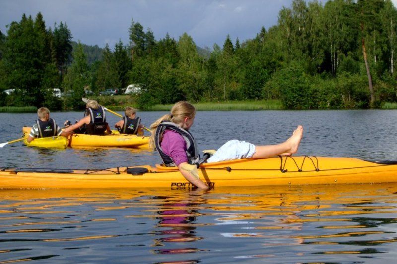 Telemark Kanalcamping kayak en kanovaren